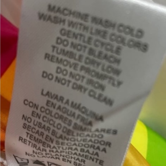 Polaroid camera wind breaker/jacket - Picture 6 of 6